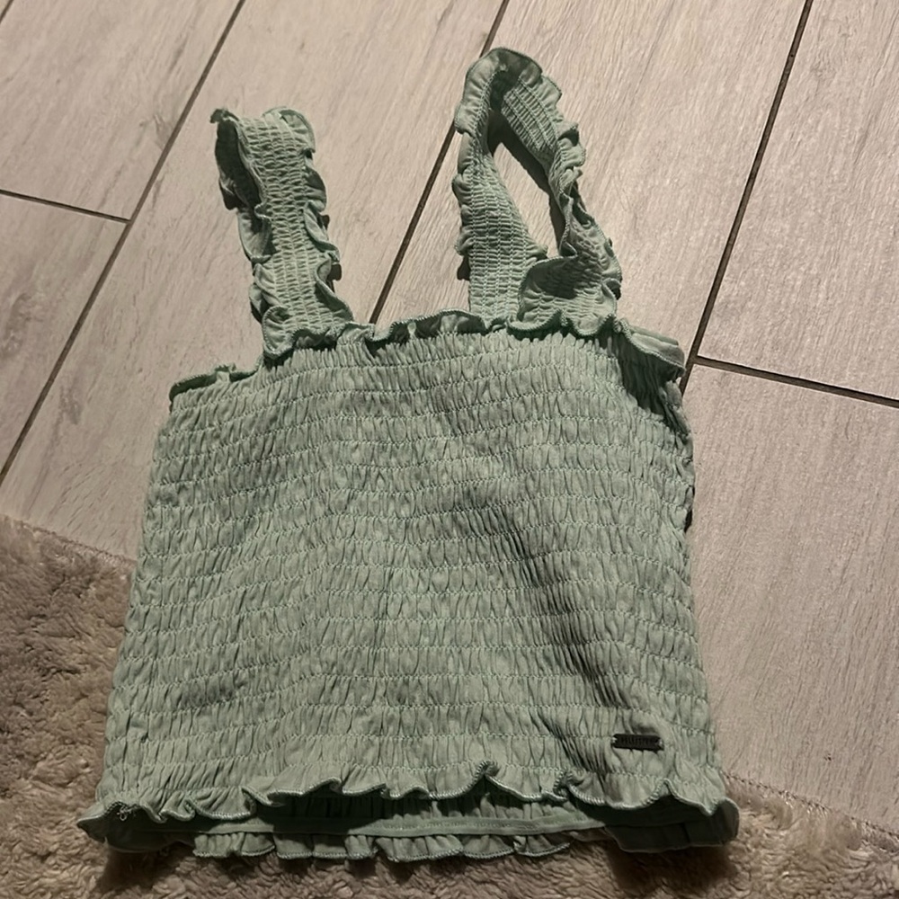 Brand New Never worn Hollister Top size XS